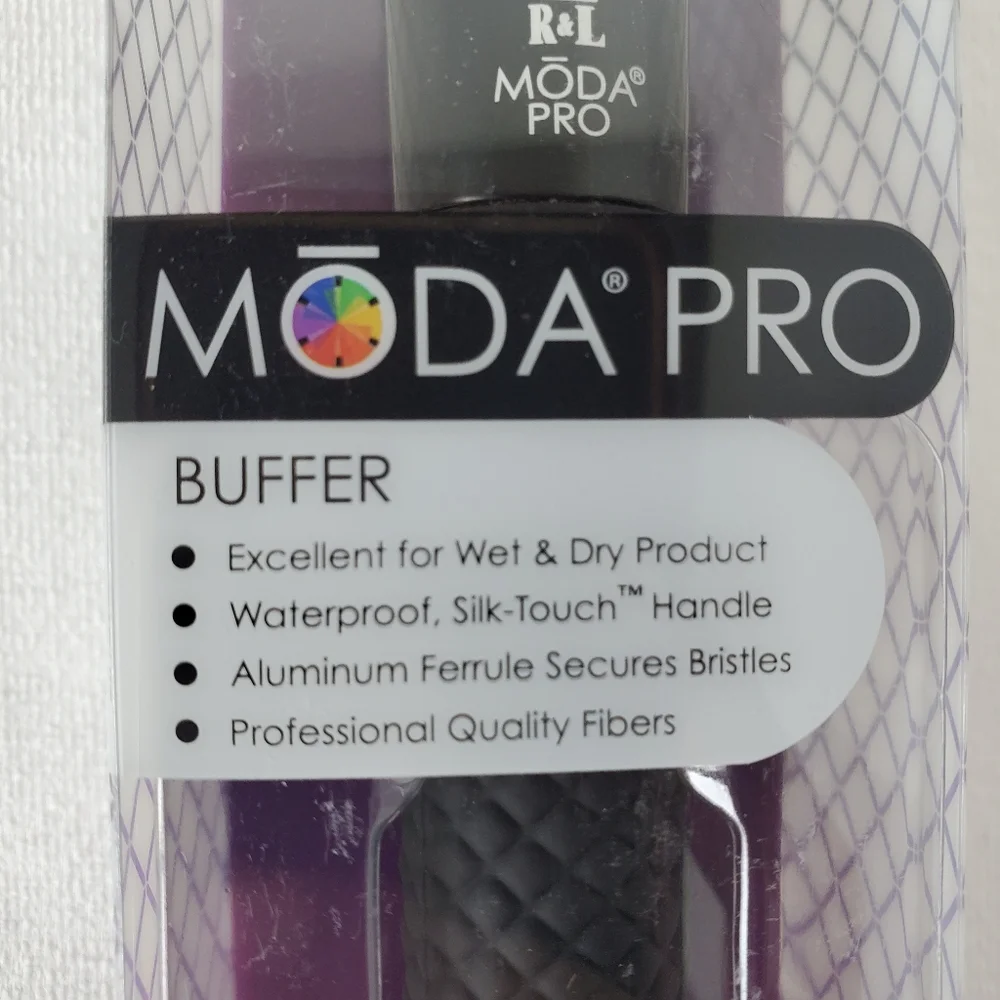 6/$20 MODA Pro Buffer Makeup Brush